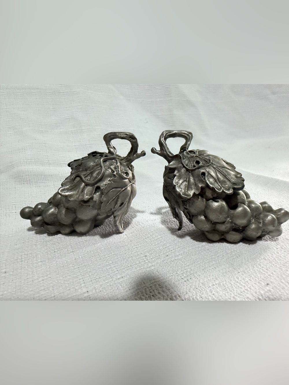 Arthur Court Rare Find 1991 Grape Salt And Pepper Shakers Heavyweight Signed